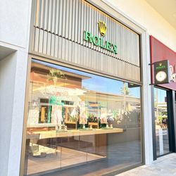 Whalers Village - Rolex Store
