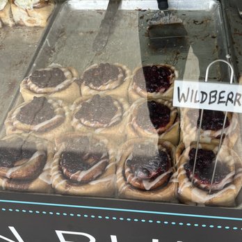 Sinamen Bun - a variety of pastries in a display case - Bakeries Near Me - Chilliwack, British Columbia
