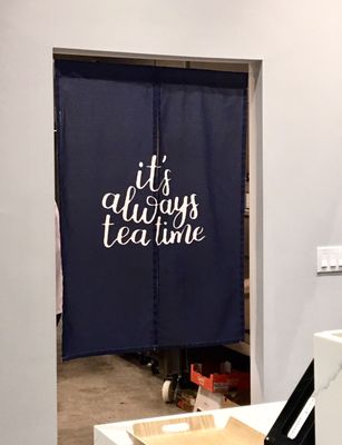 M Chá Bar (Hwy400 & Rutherford) by null