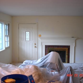 Pond's Custom House Painting - Before Living Room - Painters Near Me - Lumberton, New Jersey Pond's Custom House Painting - Before Living Room - Painters Near Me - Lumberton, New Jersey