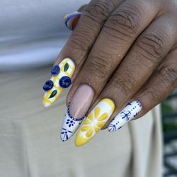 Nightingale Nails