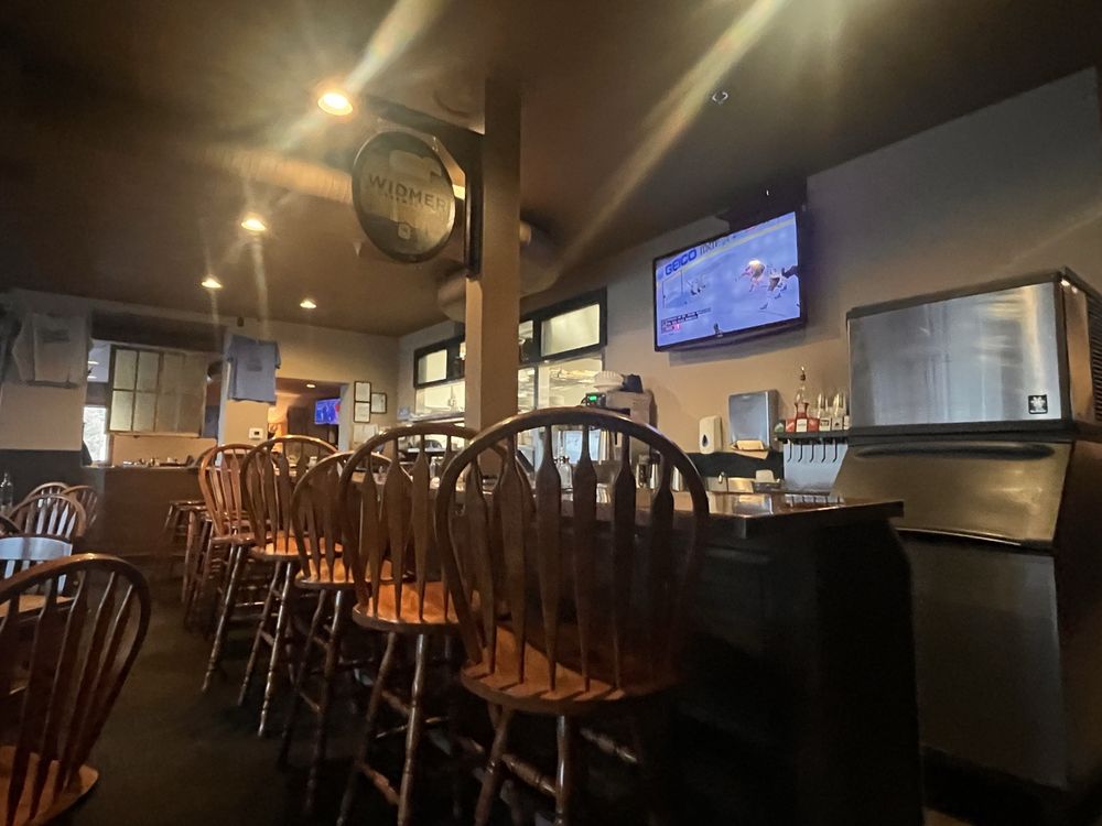 The Two Seven Public House