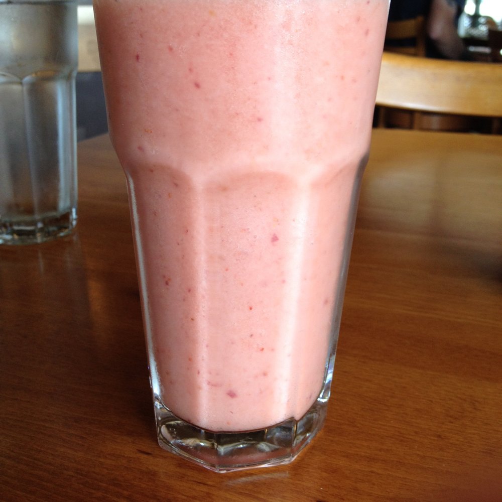 Aladdin's Eatery - Grandview - $2 Fresh fruit smoothie, Amazing! - Middle Eastern Near Me - Columbus, Ohio
