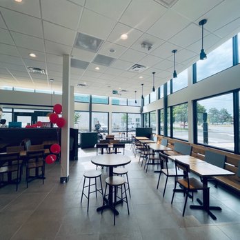 Wendy’s - the inside of a restaurant - Burgers Near Me - Etobicoke, Ontario