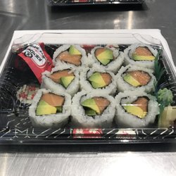 Sushiyo - Sushiyo Salmon Avocado Roll