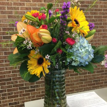 Piccolo’s Florist - Birthday bouquet - Florists Near Me - Omaha, Nebraska