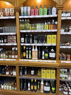 Marky's Gourmet by null