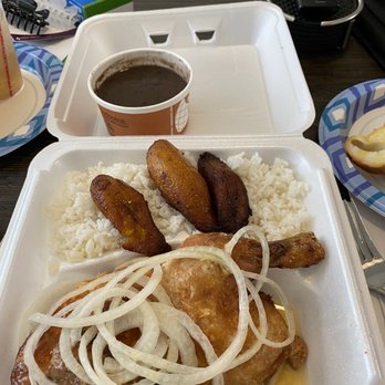 El Cubano - Roasted garlic chicken - Cuban Near Me - Valencia, California