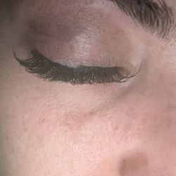 Lash And Brow Spa - The absolute worst eyelash extensions you could possibly get.