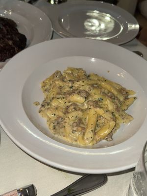 Bella Piatti by null