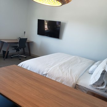 Element Santa Clara - Just enough room with bar pub table - Hotels Near Me - Santa Clara, California