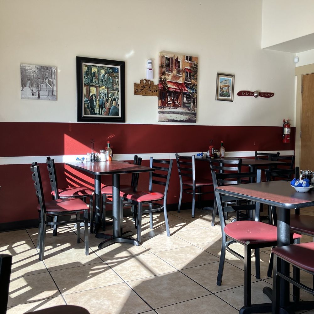Bacon Breakfast Cafe - Seating - Breakfast & Brunch Near Me - Marysville, Washington Bacon Breakfast Cafe - Seating - Breakfast & Brunch Near Me - Marysville, Washington