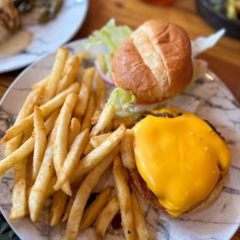 Southern On Main - Classic Burger - Southern Near Me - Elkin, North Carolina Southern On Main - Classic Burger - Southern Near Me - Elkin, North Carolina