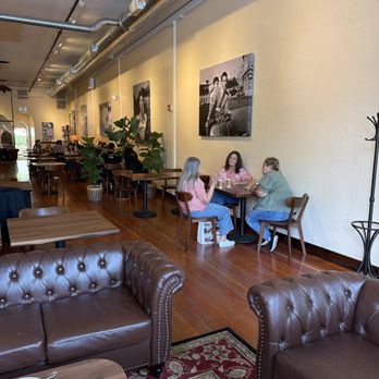 Cafe Lumina - Italian Near Me - Ashland, Oregon