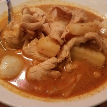Tida Thai - Matsaman Curry Matsaman curry with potatoes, onion, and roasted peanut - Thai Near Me - Virginia Beach, Virginia Tida Thai - Matsaman Curry Matsaman curry with potatoes, onion, and roasted peanut - Thai Near Me - Virginia Beach, Virginia