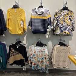 Kohl's - Spring colors merchandised against a large wall