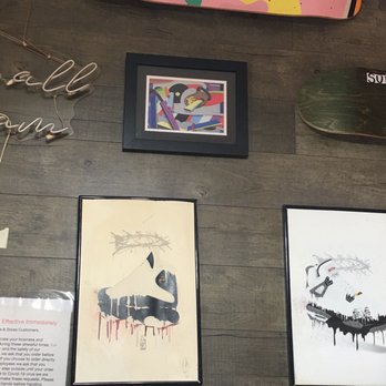 Cuts & Slices - Decor - Pizza Near Me - Brooklyn, New York Cuts & Slices - Decor - Pizza Near Me - Brooklyn, New York