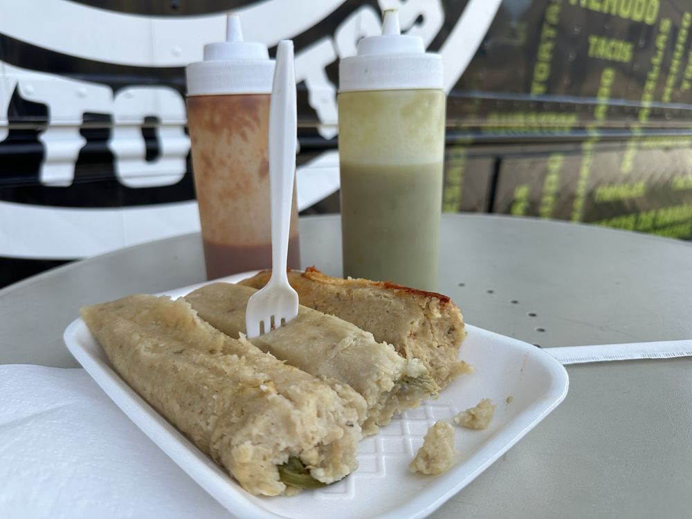 Tamales Elena Y Antojitos