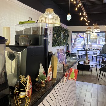 CoffeeMe - Cafes Near Me - Tampa, Florida