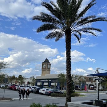 Studio Movie Grill - Cinema Near Me - Kissimmee, Florida