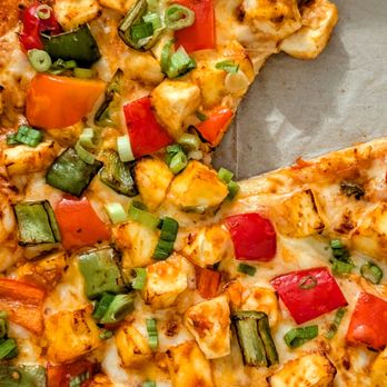 Curry Pizza House x Hidden Tap & Barrel - Chili Paneer pizza - Pizza Near Me - San Diego, California Curry Pizza House x Hidden Tap & Barrel - Chili Paneer pizza - Pizza Near Me - San Diego, California