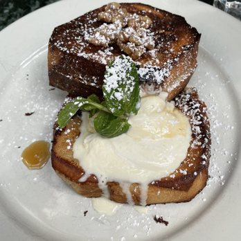Juliette Restaurant - Apple Butter Stuffed French Toast Brunch - Bars Near Me - Brooklyn, New York Juliette Restaurant - Apple Butter Stuffed French Toast Brunch - Bars Near Me - Brooklyn, New York