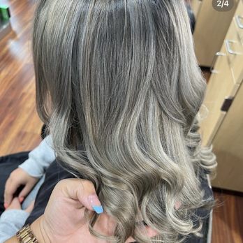 Regis Salon - Hair Salons Near Me - Frederick, Maryland Regis Salon - Hair Salons Near Me - Frederick, Maryland