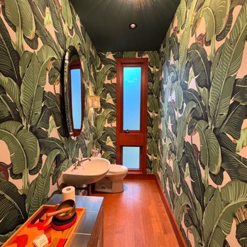 E&B Luxury Wallcovering - Wallpapering Near Me - New York, New York E&B Luxury Wallcovering - Wallpapering Near Me - New York, New York