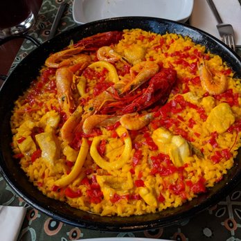 Plaza España 9 - Mixed paella - Spanish Near Me - Madrid, M