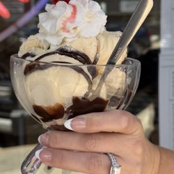 Dusty Road Sundae