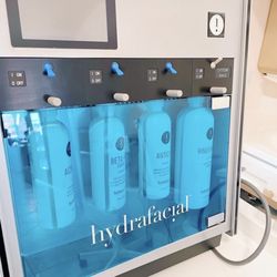 Liv Beauty - Hydrafacial machine