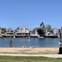 Parkside Aquatic Park - Man-made beach area