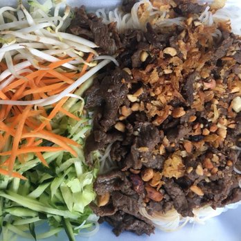 Âu Có - Vietnamese Near Me - Prague, Puerto Rico