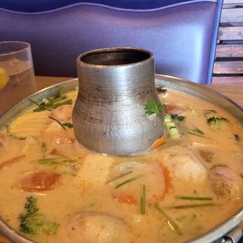 Aroma Thai - Tom Kha soup with tofu and vegetables - Thai Near Me - Santa Clarita, California Aroma Thai - Tom Kha soup with tofu and vegetables - Thai Near Me - Santa Clarita, California