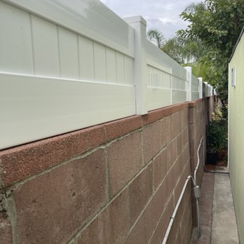 Customize Vinyl Fencing - Wall Topper for Privacy - Fences & Gates Near Me - Northridge, California