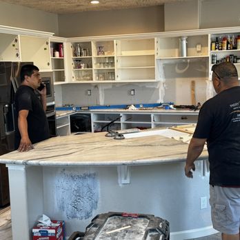 Valley Stone Works - Ray's team at work - General Contractors Near Me - Clovis, California Valley Stone Works - Ray's team at work - General Contractors Near Me - Clovis, California
