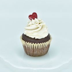 Olivier's Vegan Bakery - Classic Red Velvet