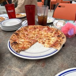 Revival Pizza Pub - Cheese pizza