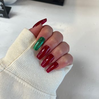 River Nails & Spa - Christmas nails - Nail Salons Near Me - Riverside, California