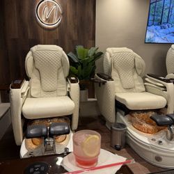 M Nail Boutique