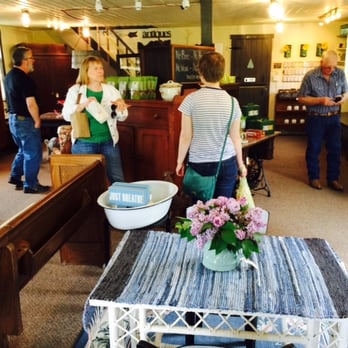 A Bushel & A Peck - Antiques Near Me - Elizabeth, Illinois A Bushel & A Peck - Antiques Near Me - Elizabeth, Illinois