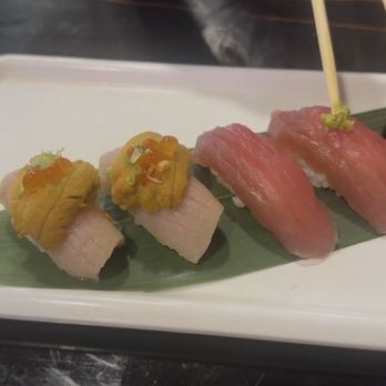 Miyazaki - Toro & uni nigiri and tuna nigiri - Sushi Bars Near Me - Kailua-Kona, Hawaii