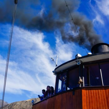 TSS Earnslaw - smoke from the burning coal ! - Tours Near Me