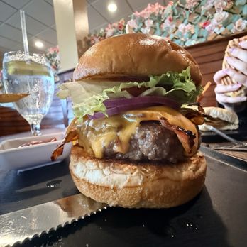 Prime Burgers - Steakhouses Near Me - Newington, Connecticut Prime Burgers - Steakhouses Near Me - Newington, Connecticut
