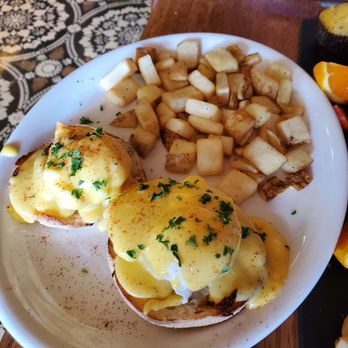 Palace Rooms - Eggs Benedict - Cocktail Bars Near Me - Bartlesville, Oklahoma