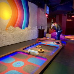 Puttshack - Philadelphia - Putting Green