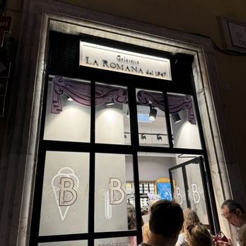 La Romana Gelateria - Store front - Gelato Near Me