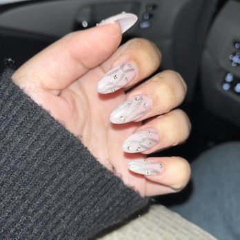 Hollywood Nails Salon - Nail Salons Near Me - South Riding, Virginia