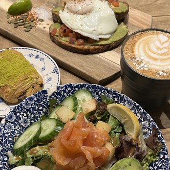 maman - wilde smoked salmon salad, Pistachio Croissant, chestnut latte, Smashed Avocado Tartine - French Near Me - New York, New York maman - wilde smoked salmon salad, Pistachio Croissant, chestnut latte, Smashed Avocado Tartine - French Near Me - New York, New York