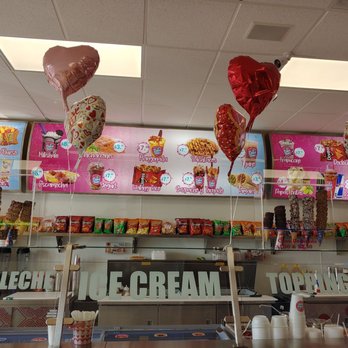 Dulce Vida - Interior - Desserts Near Me - Columbus, Ohio